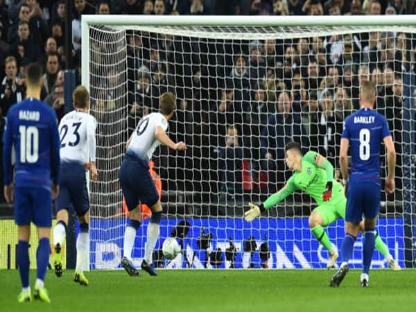Tottenham chiến thắng Chelsea nhờ công nghệ VAR