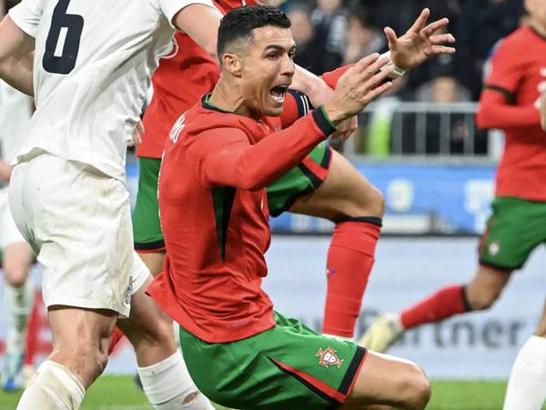 BĐQT tối 27/3: Ronaldo khiến người hâm mộ thất vọng