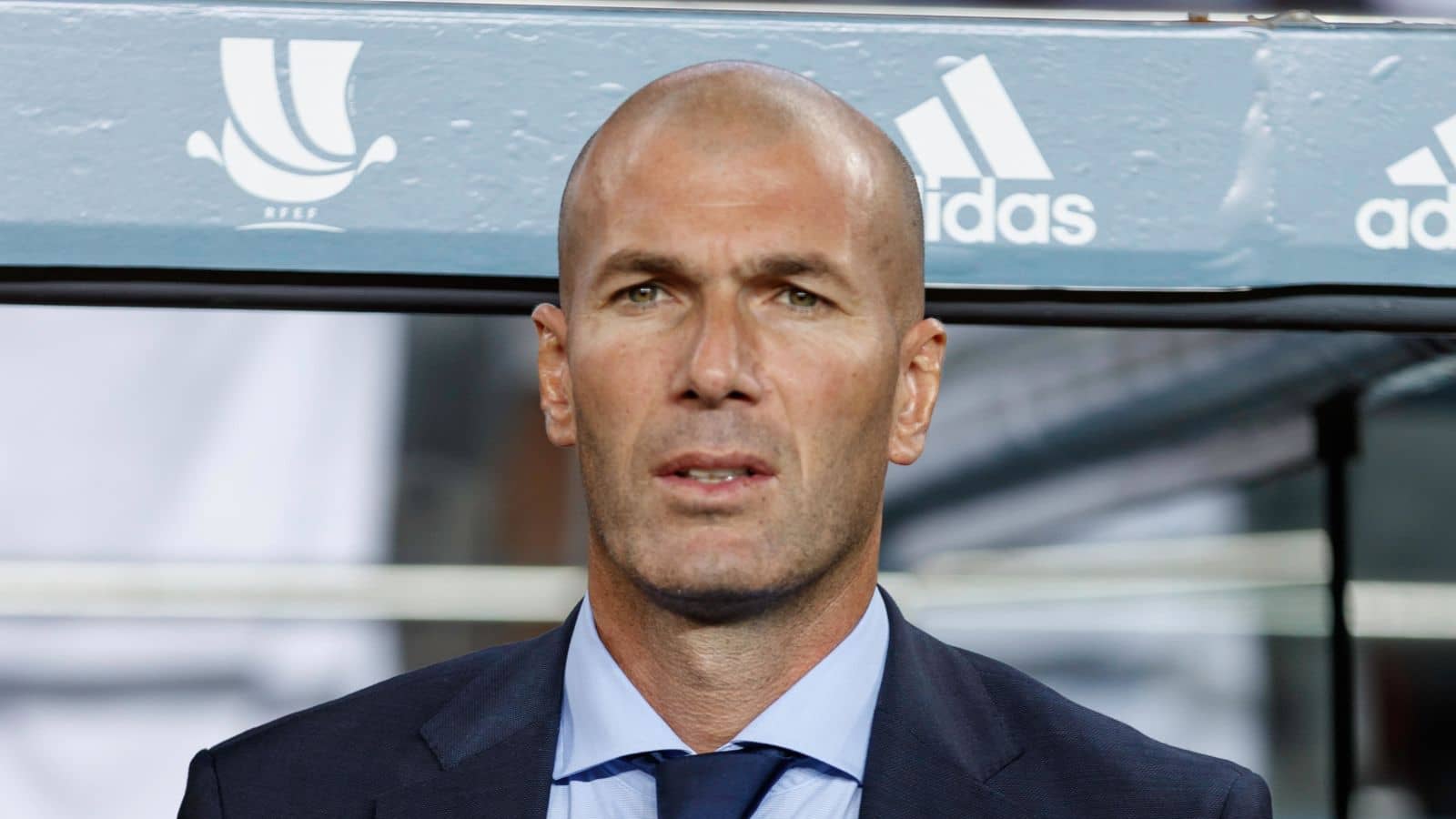 Zinedine Zidane - Tiền vệ trung tâm huyền thoại của Real Madrid